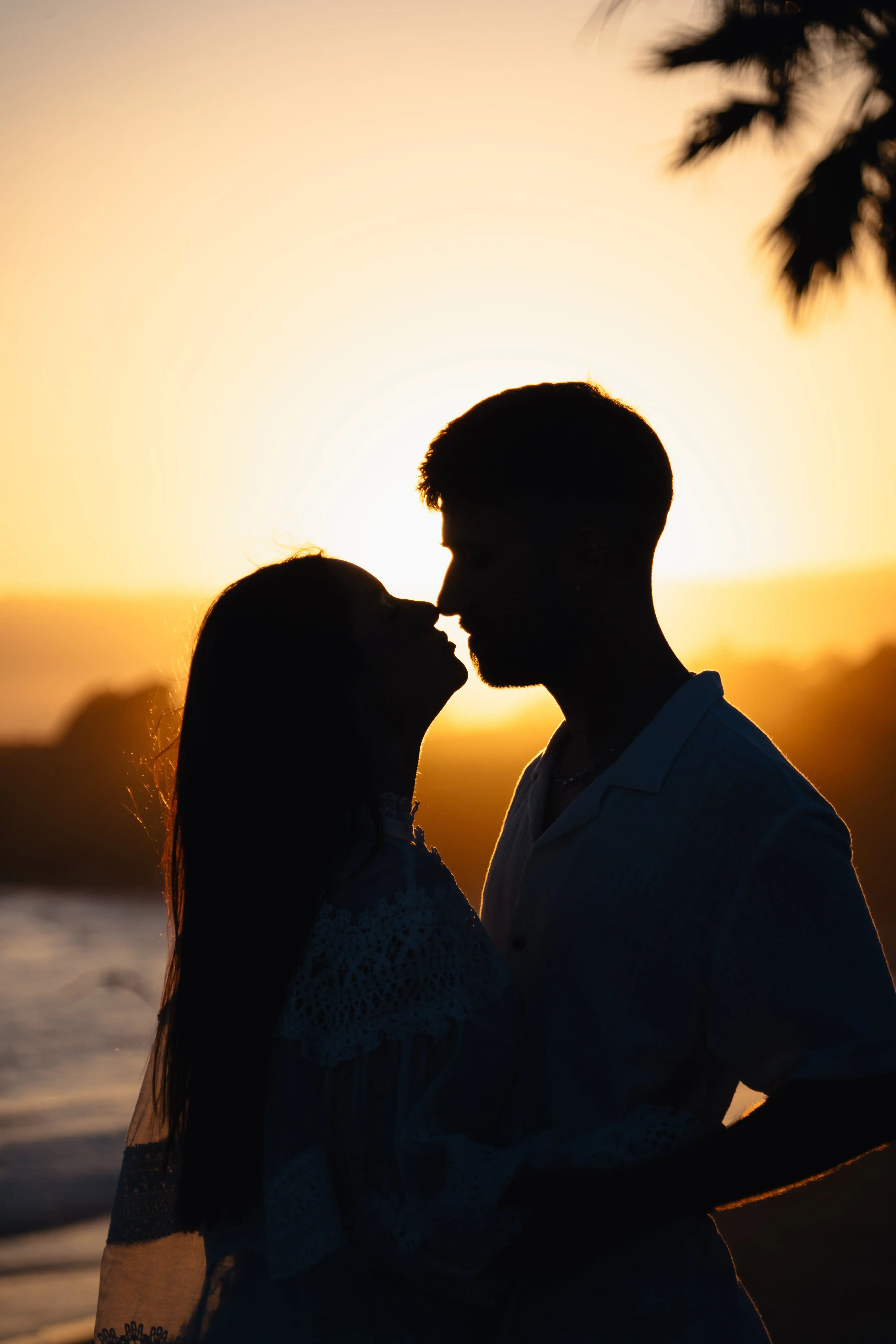 Félix Orain photographe - Photo de couple au coucher du soleil