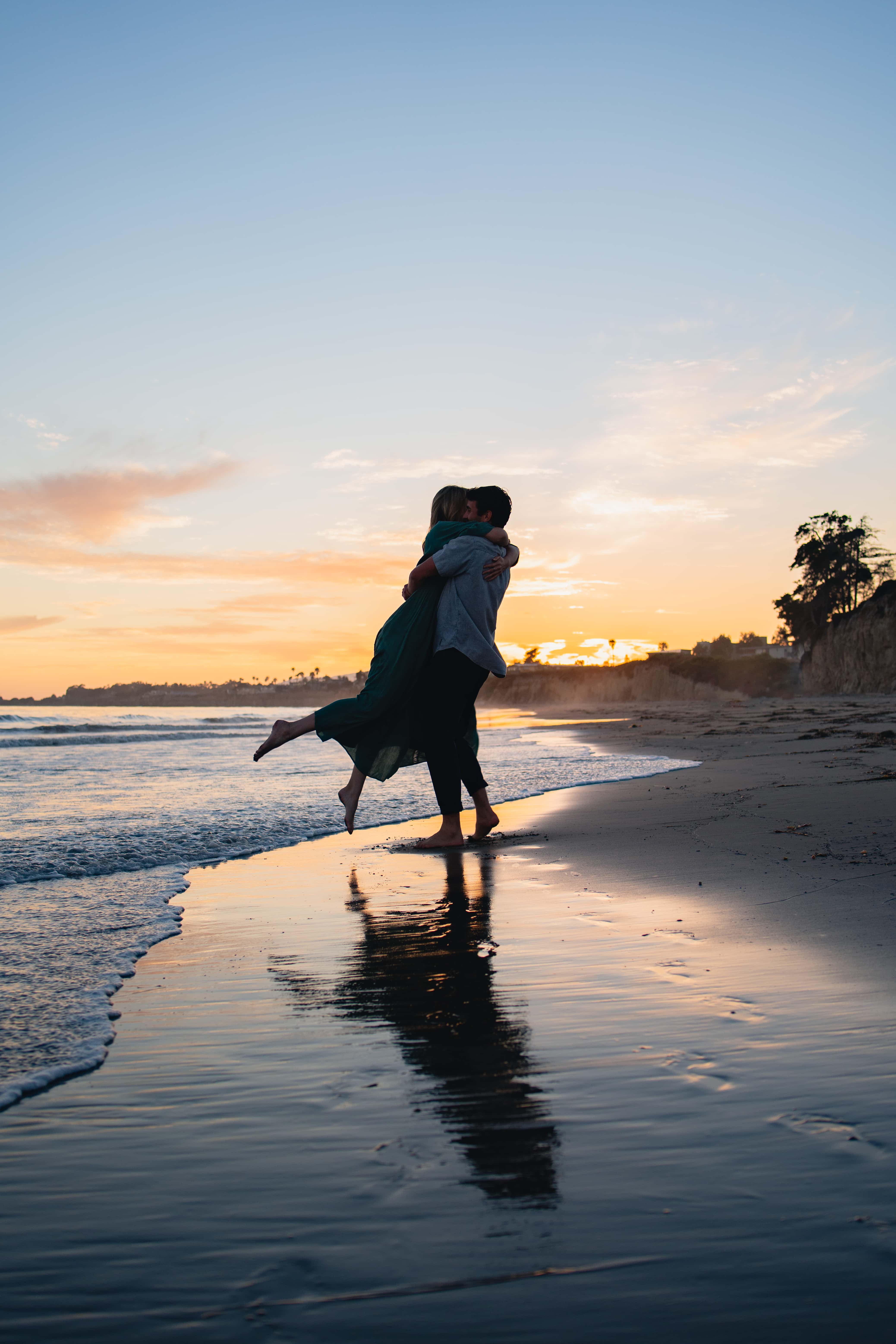 Couple en séance engagement, Félix Orain photographe Bretagne